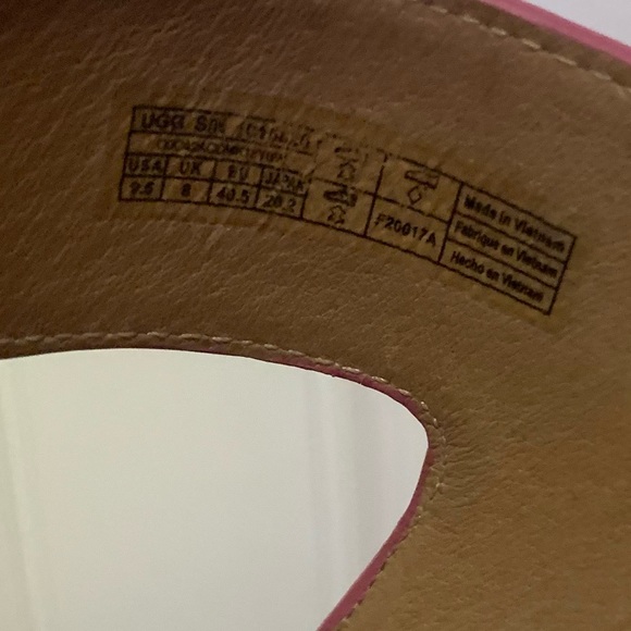 Ugg. Hanneli Platform Sandals. 9.5 White with pink stitching. Gently used. - Picture 4 of 14